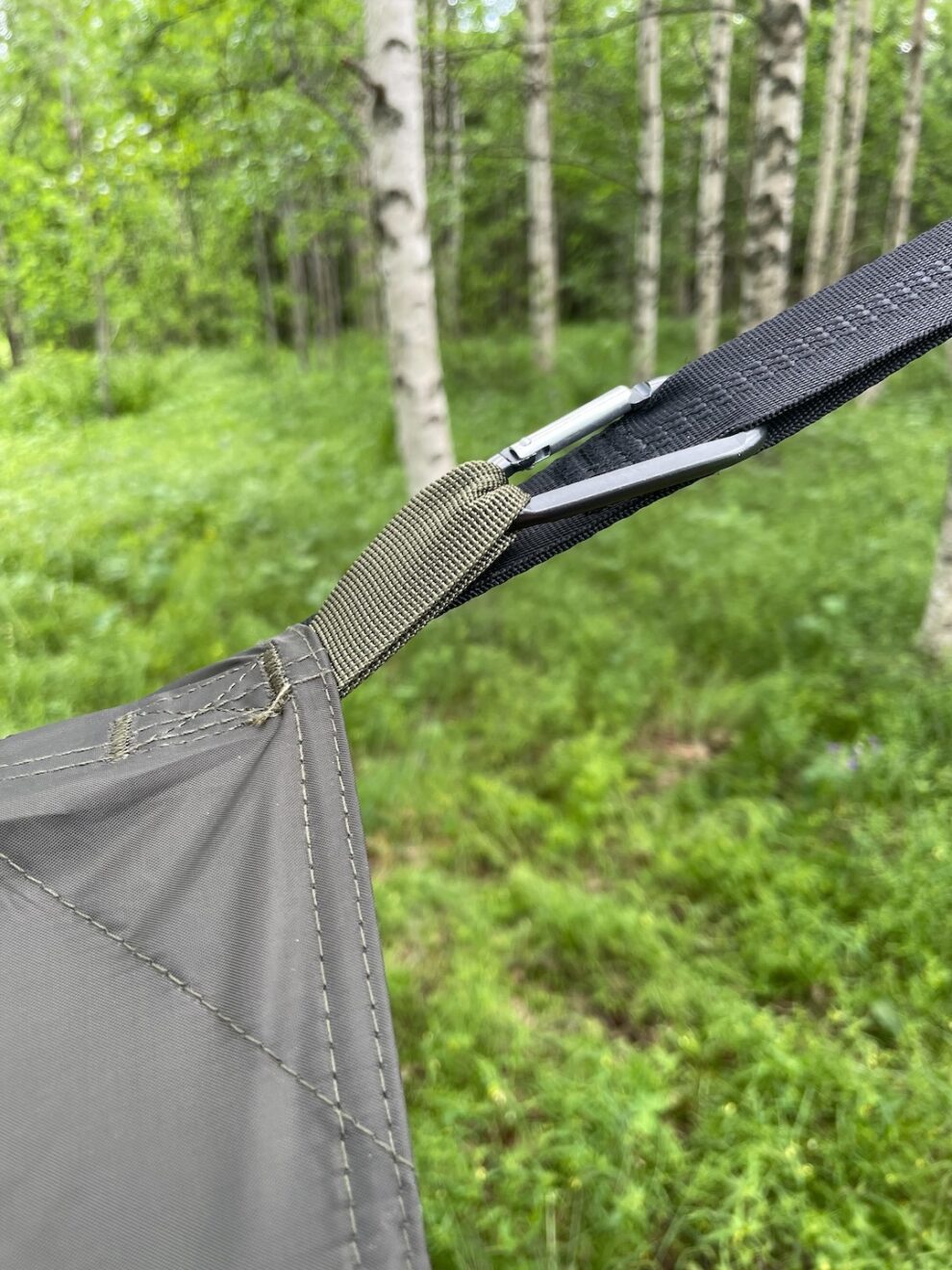 Jord Tarp rozbity w lesie